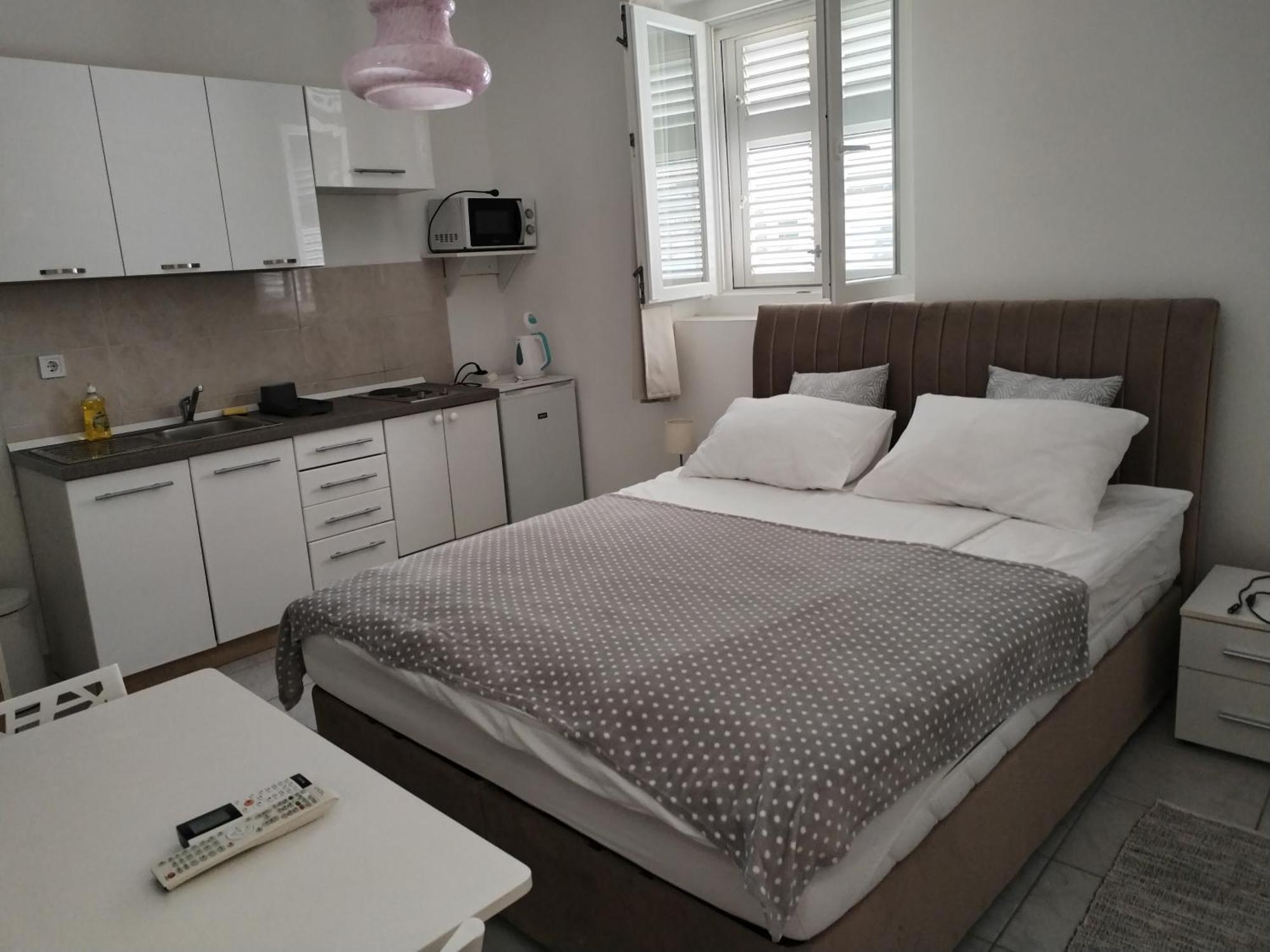 Studio Apartments Ana & Mia Vis Exteriér fotografie